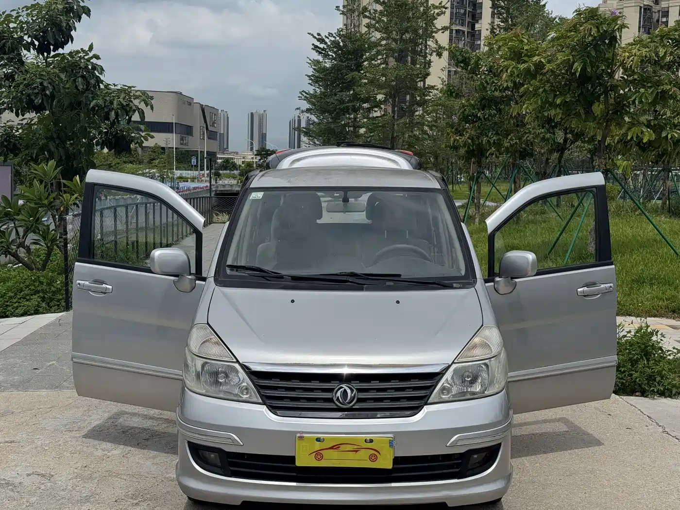 Dongfeng Yuxuan 2010 2009 2.0L Manual Luxury