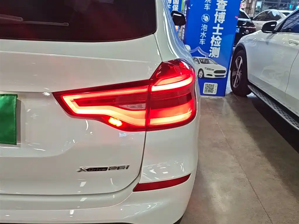 BMW X3 2019 xDrive28i Luxury Package фото 8