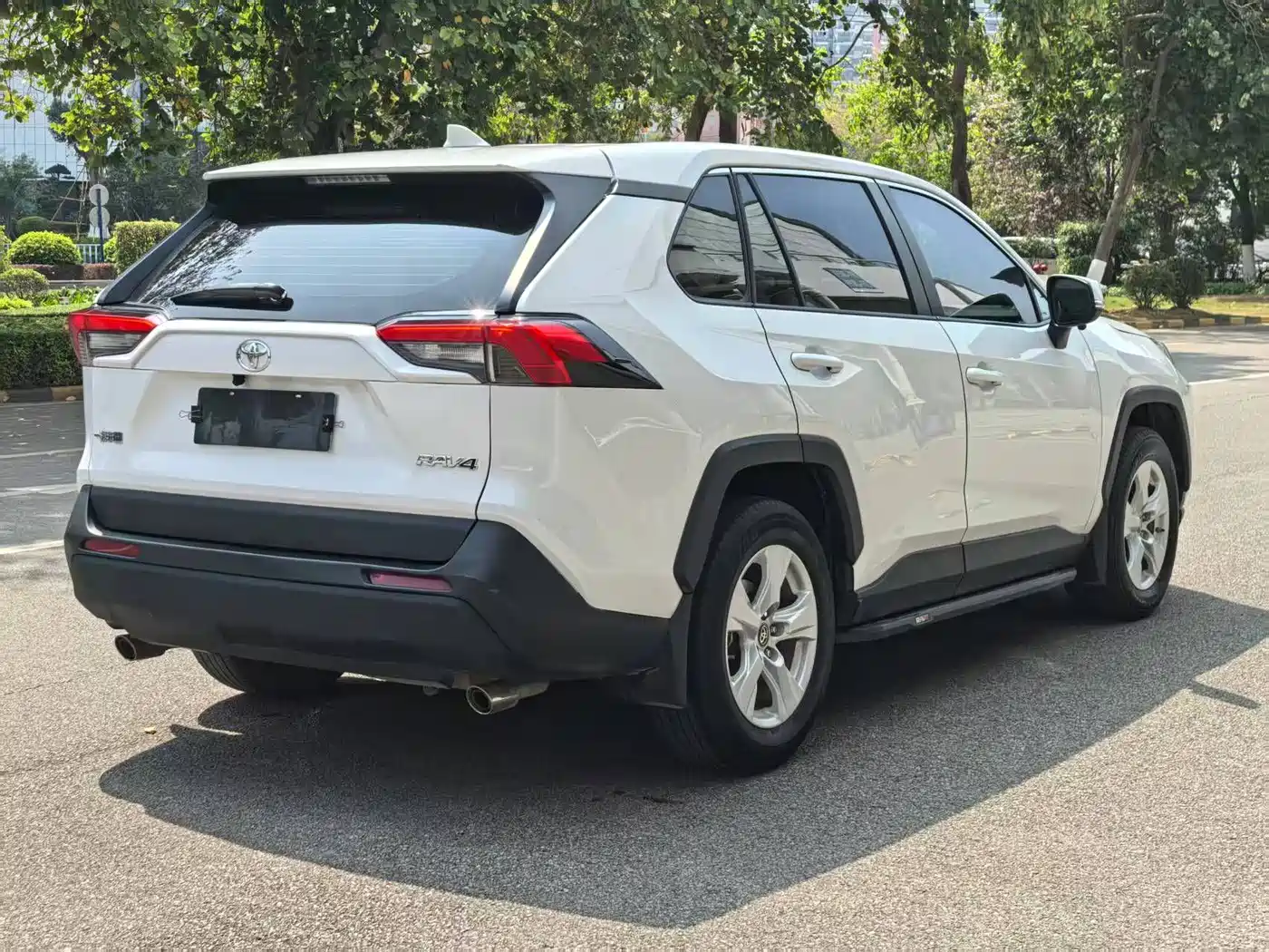 Toyota RAV4 Rongfang 2022 2.0L CVT 2WD Urban Edition фото 4
