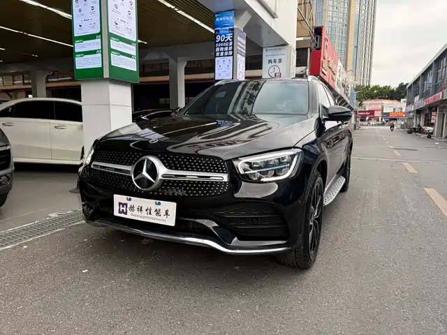 MERCEDES-BENZ GLC