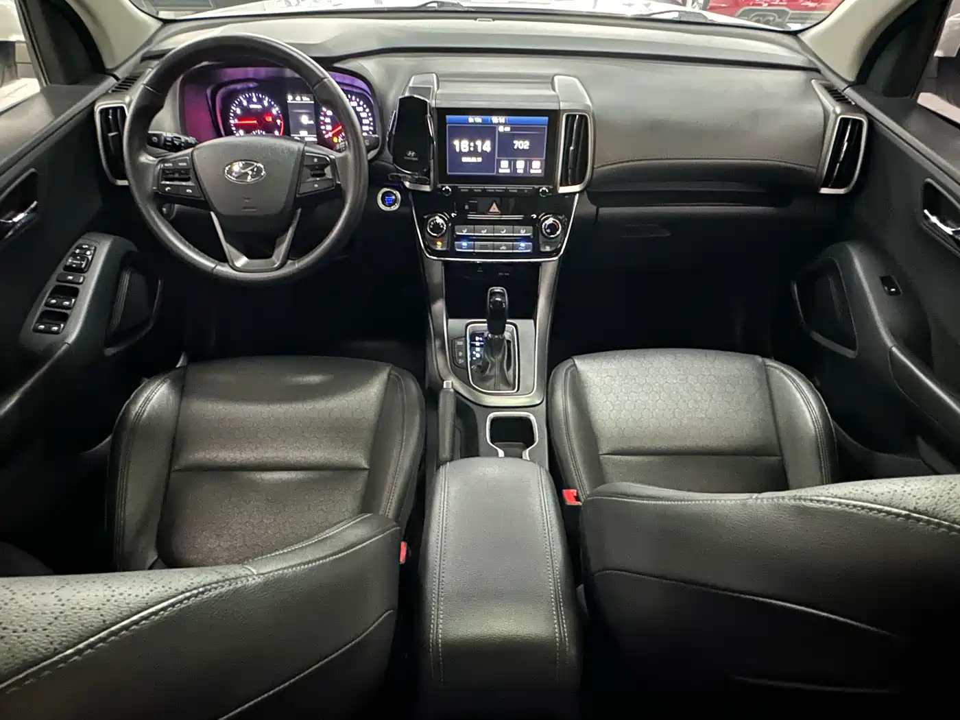 Hyundai Beijing Hyundai ix35 2019 2.0L Automatic 2WD Zhiyong·Smooth Enjoy China VI фото 11
