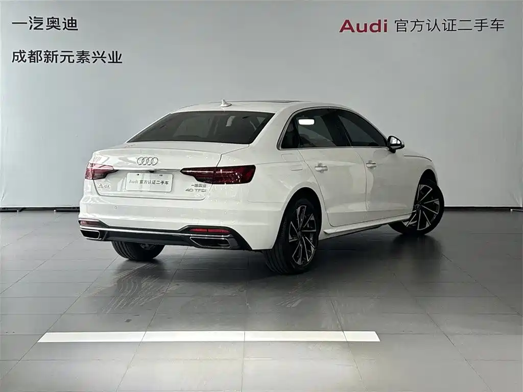 Audi A4L 2022 40 TFSI Fashion Elegance фото 4