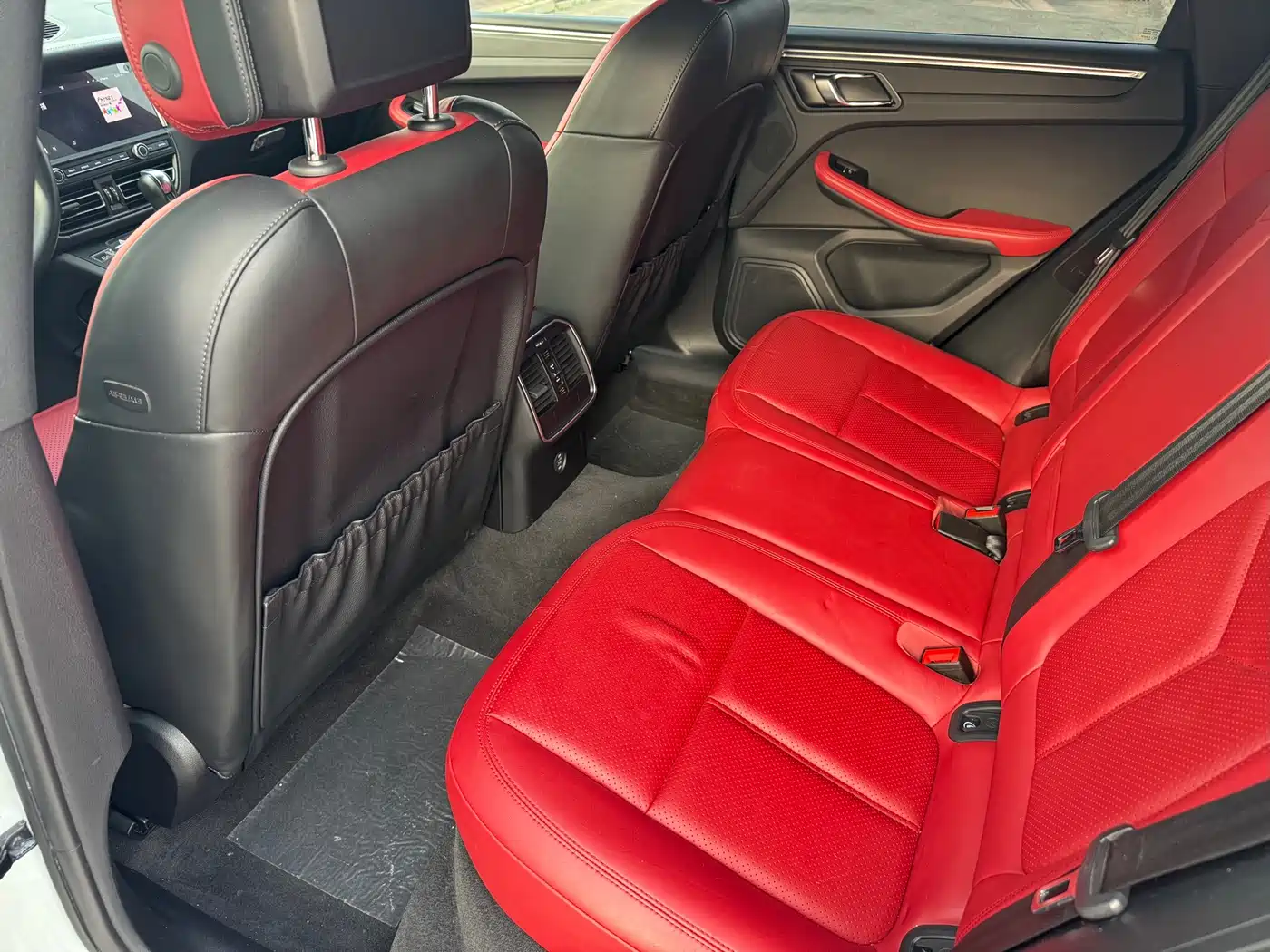 Porsche Macan 2018 Macan 2.0T фото 7