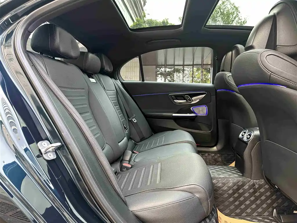 Mercedes-Benz C-Class 2024 C 260 L Night Edition Sport фото 22