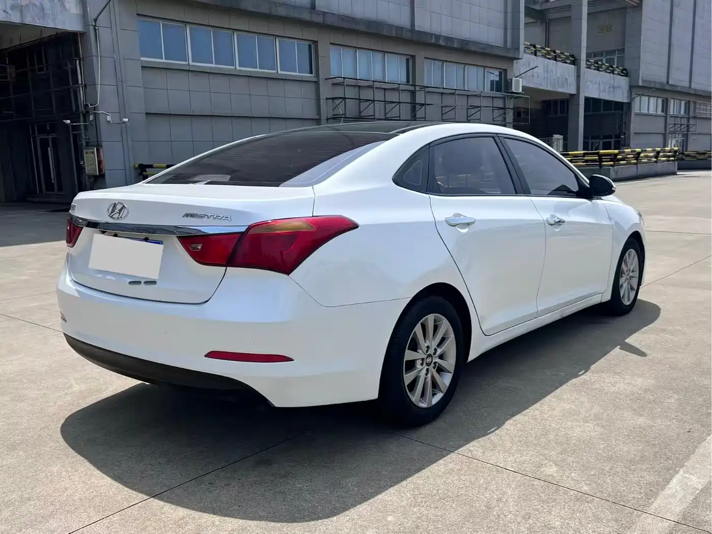 Hyundai Mistra 2014 1.8L Auto Smart GLS фото 6