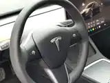 Фото 4 - Tesla Model 3