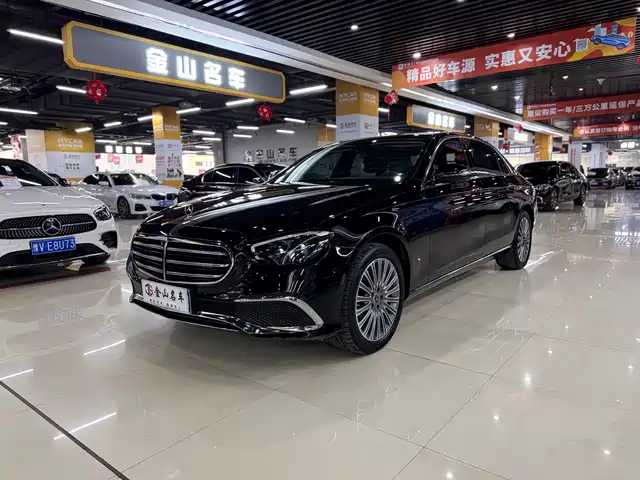 MERCEDES-BENZ E CLASS