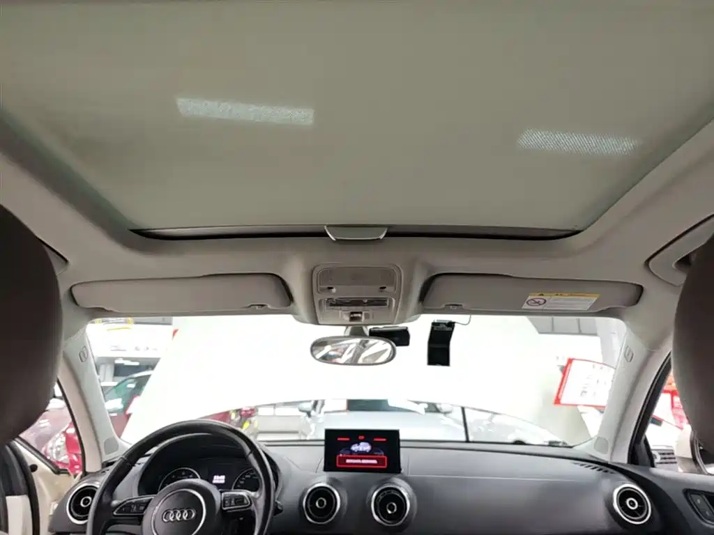 Audi A3 2014 Sportback 35 TFSI Automatic Comfort фото 18