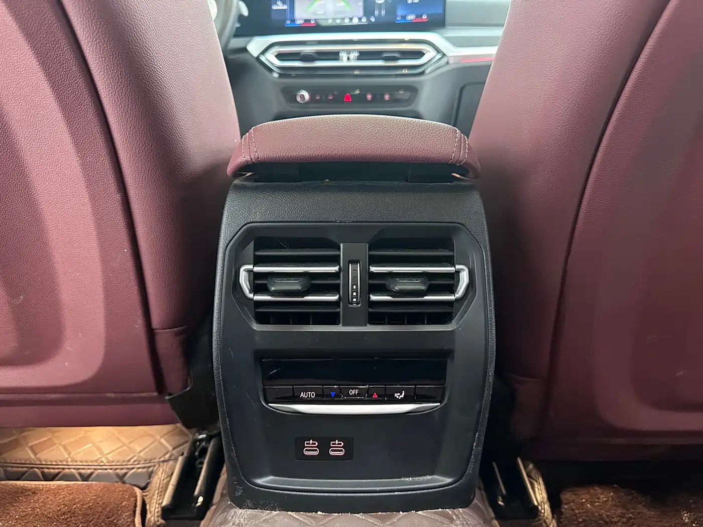 BMW 3 Series 2024 325i M Sport Package фото 10
