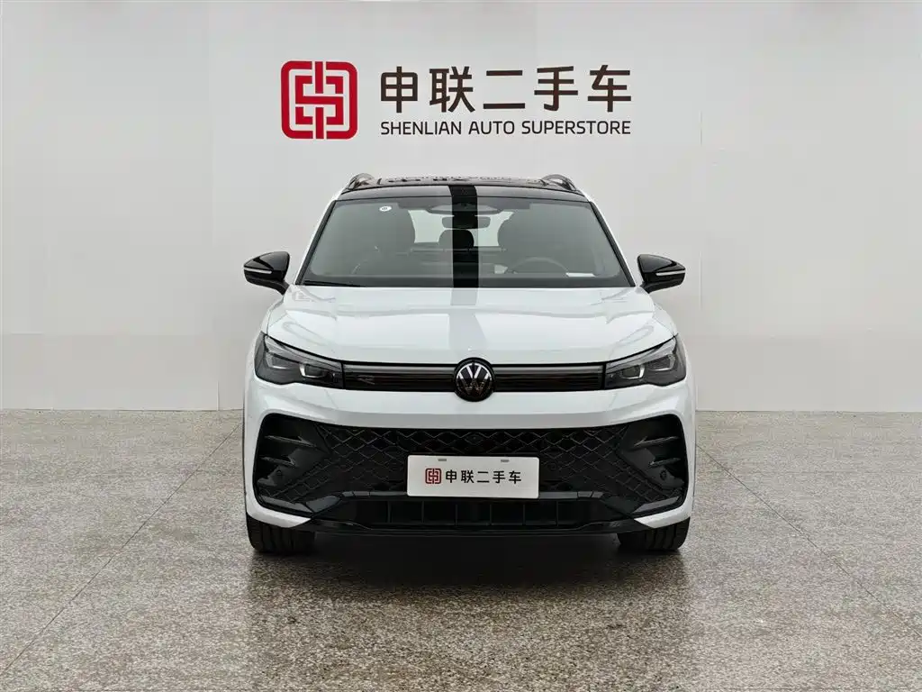 Volkswagen Tiguan L 2024 PRO 380TSI 4WD R-Line Premium Edition фото 5