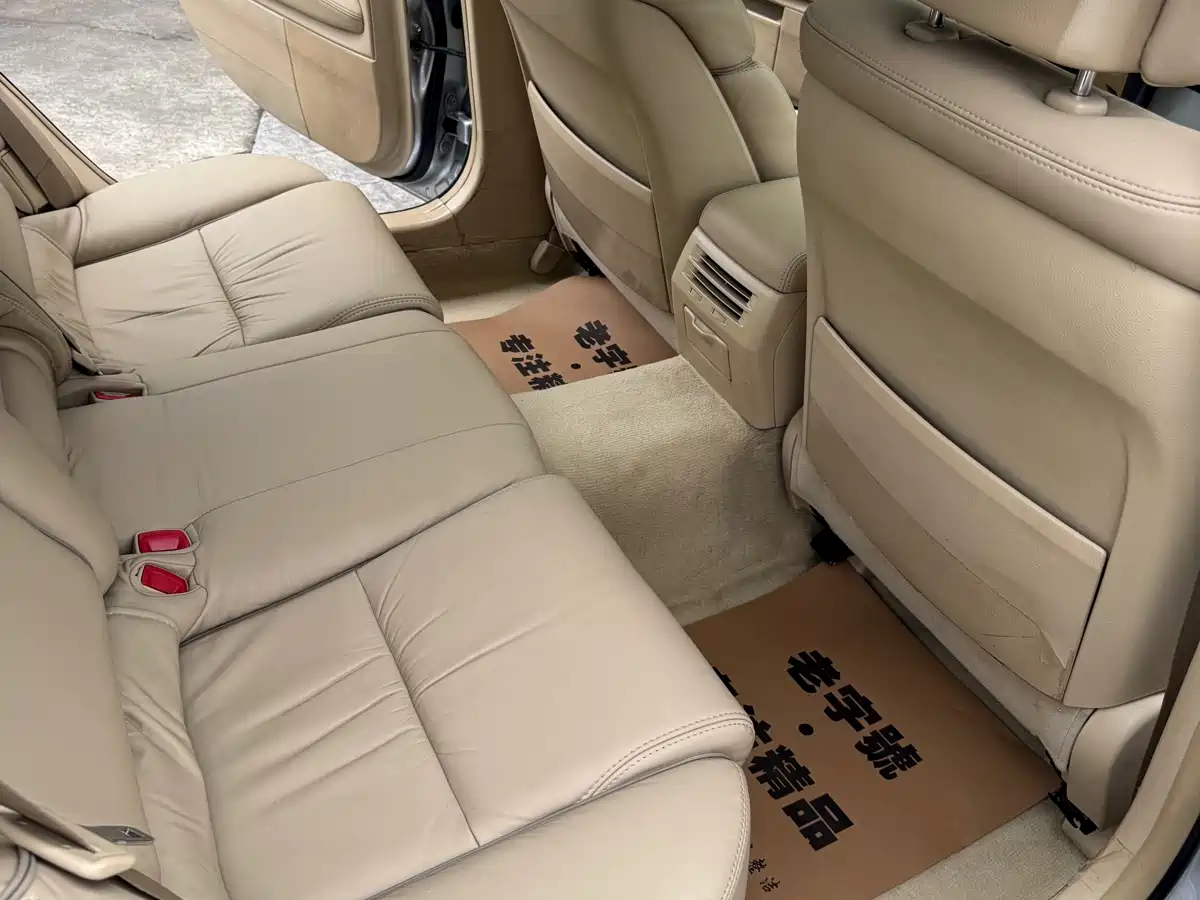 Toyota Reiz 2008 2.5S Special Commemorative Edition фото 13