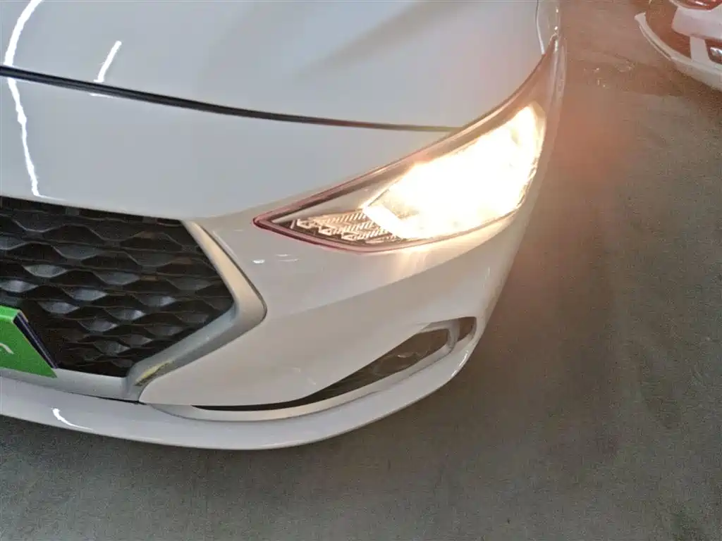 Hyundai Elantra 2018 1.6L Automatic Pleasing Edition GL China VI фото 24
