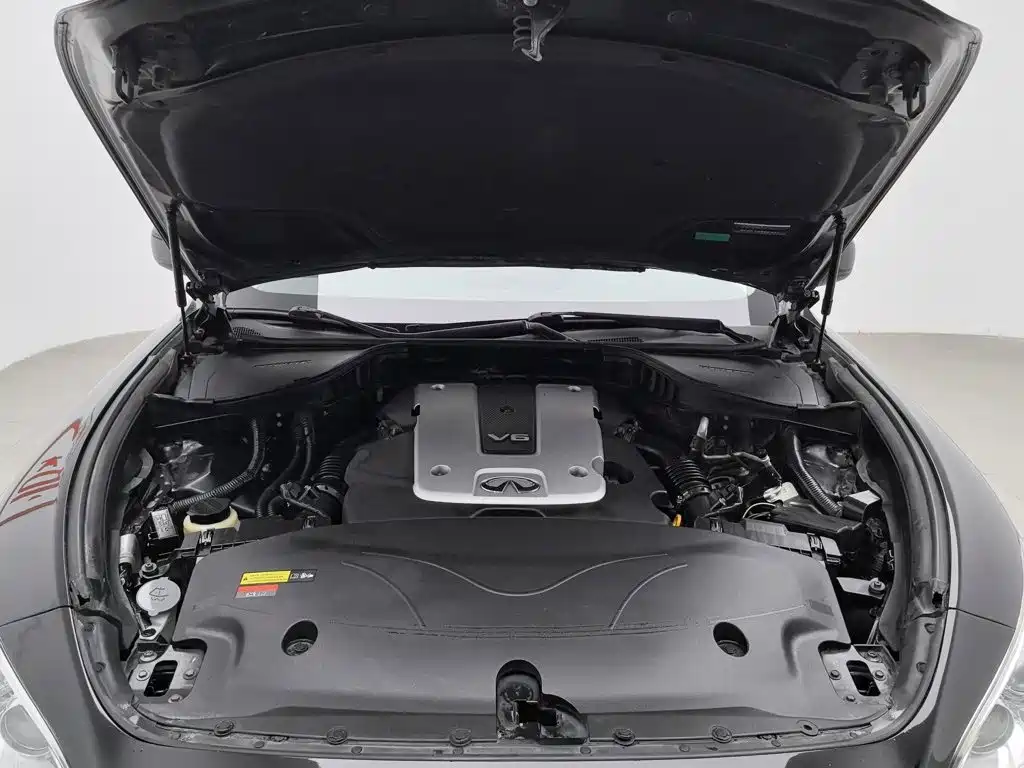 Infiniti Q70 2015 2013 Q70L 2.5L Comfort
