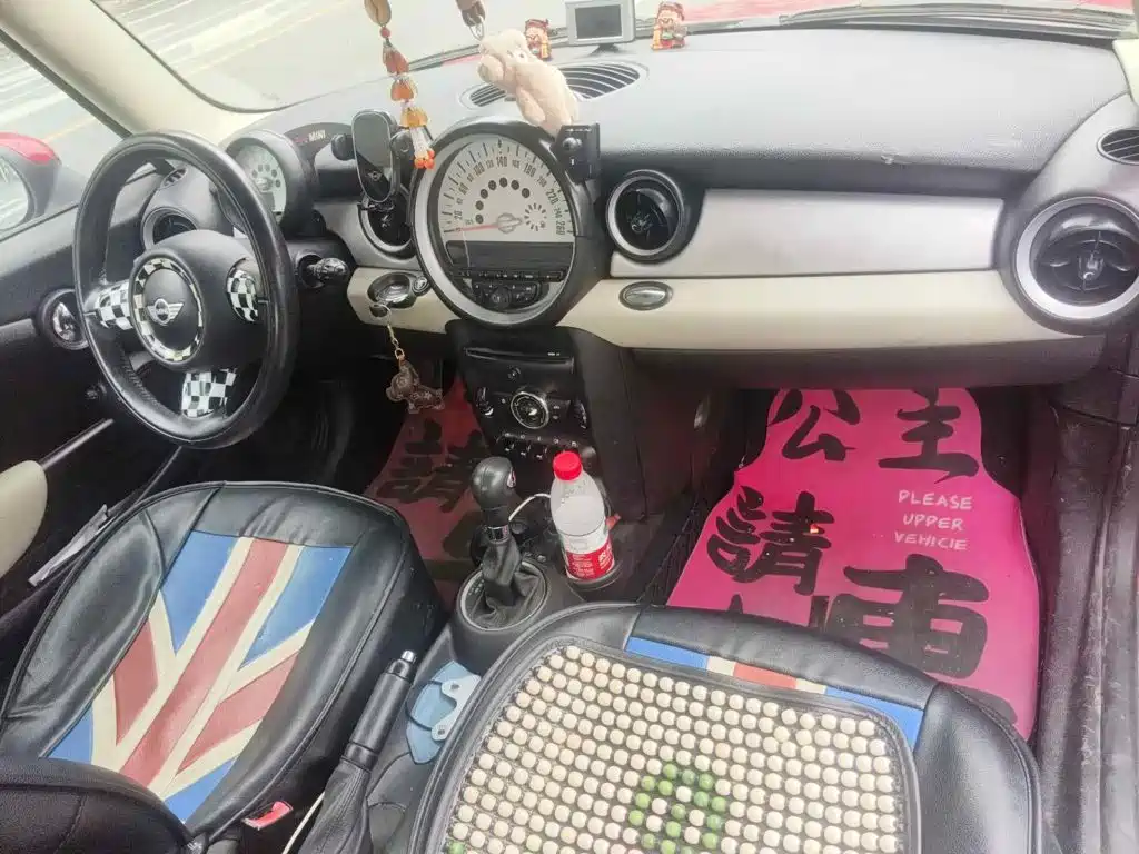 MINI MINI 2012 2011 1.6L ONE