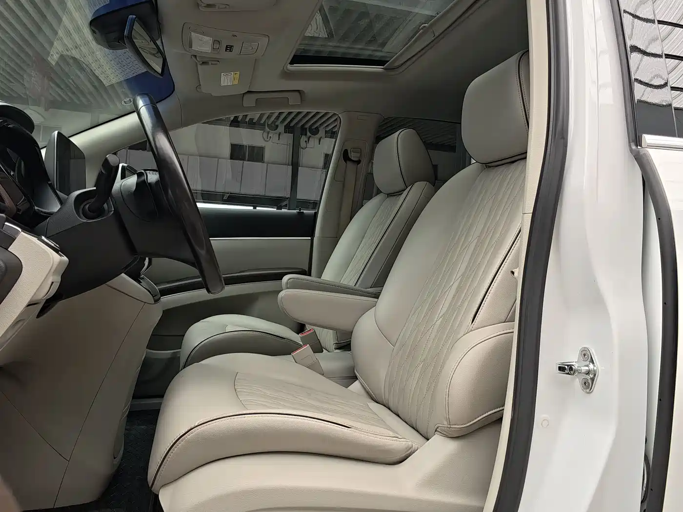 Buick GL8 2021 Land Business Class 652T Luxury фото 7