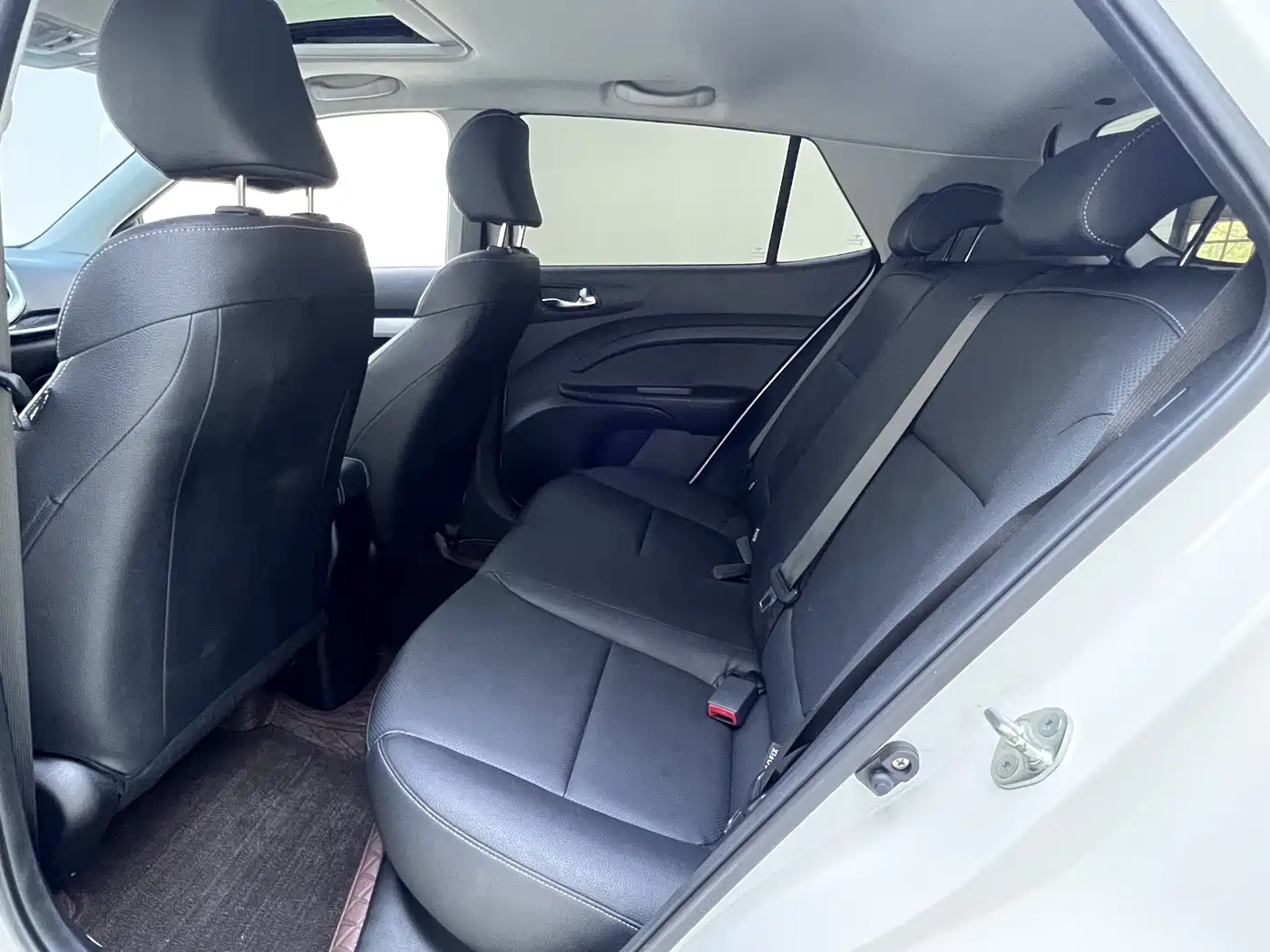 Kia KX1 2021 1.4L CVT Fun Sunroof Version фото 21