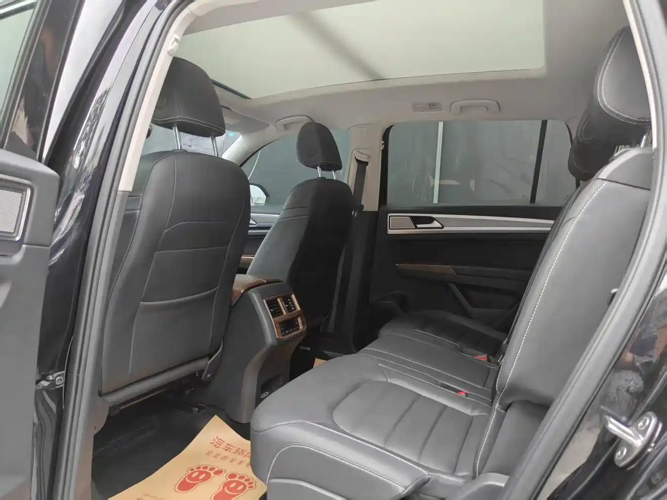 Volkswagen Teramont 2020 330TSI 2WD Luxury China VI фото 9