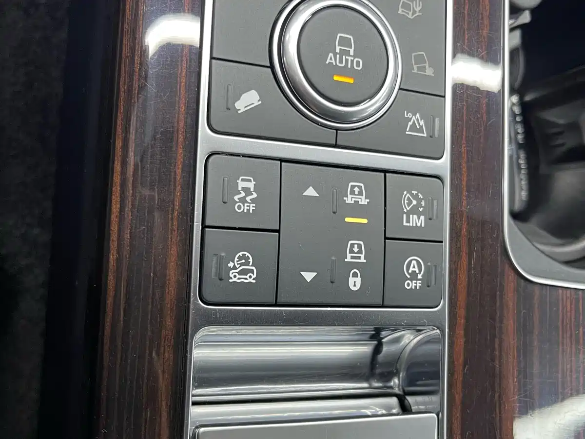 Land Rover Range Rover 2017 3.0 SC V6 Vogue фото 21