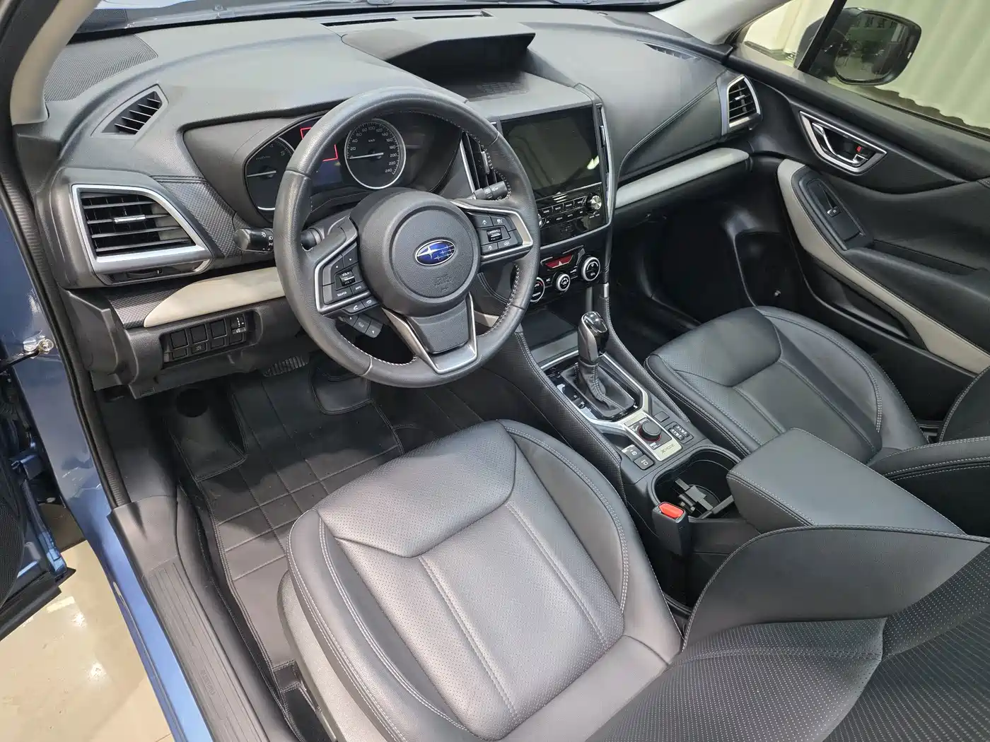Subaru Forester 2023 2022 2.0i AWD Luxury Edition with EyeSight