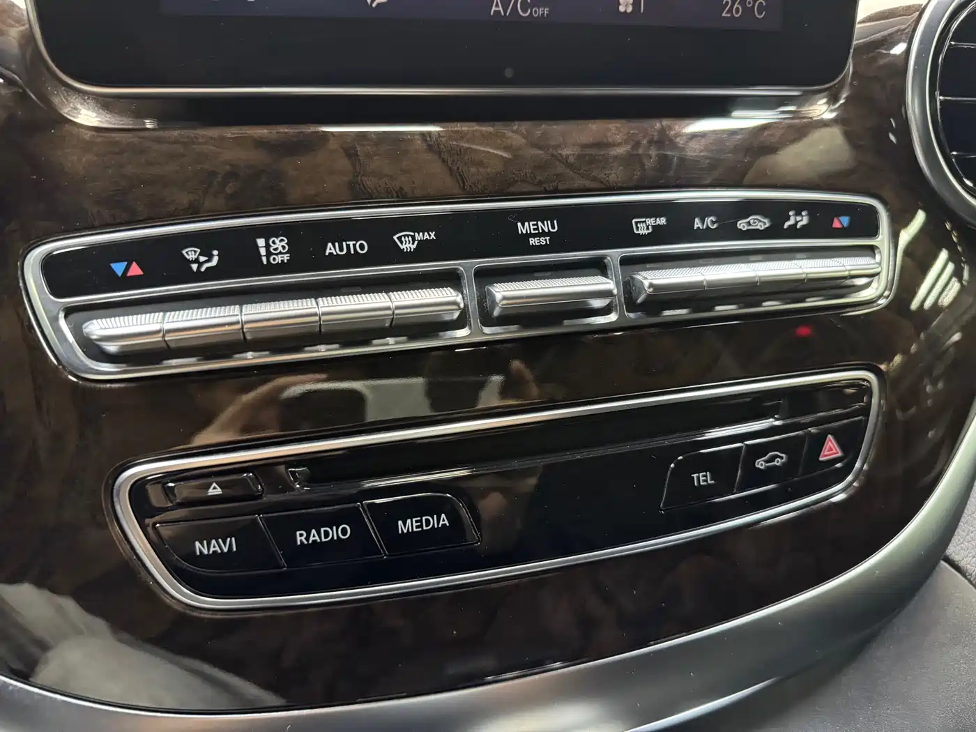Mercedes-Benz V-Class 2018 V 260 L Premium Long Version China V фото 26