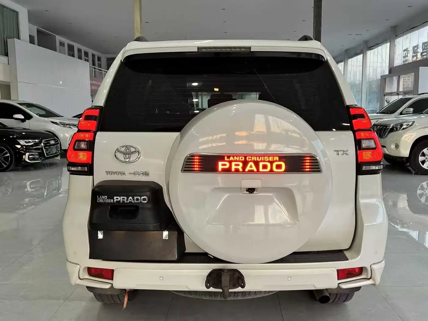 Toyota Prado 2018 3.5L Automatic TX-L Rear-mounted Spare Tire фото 8