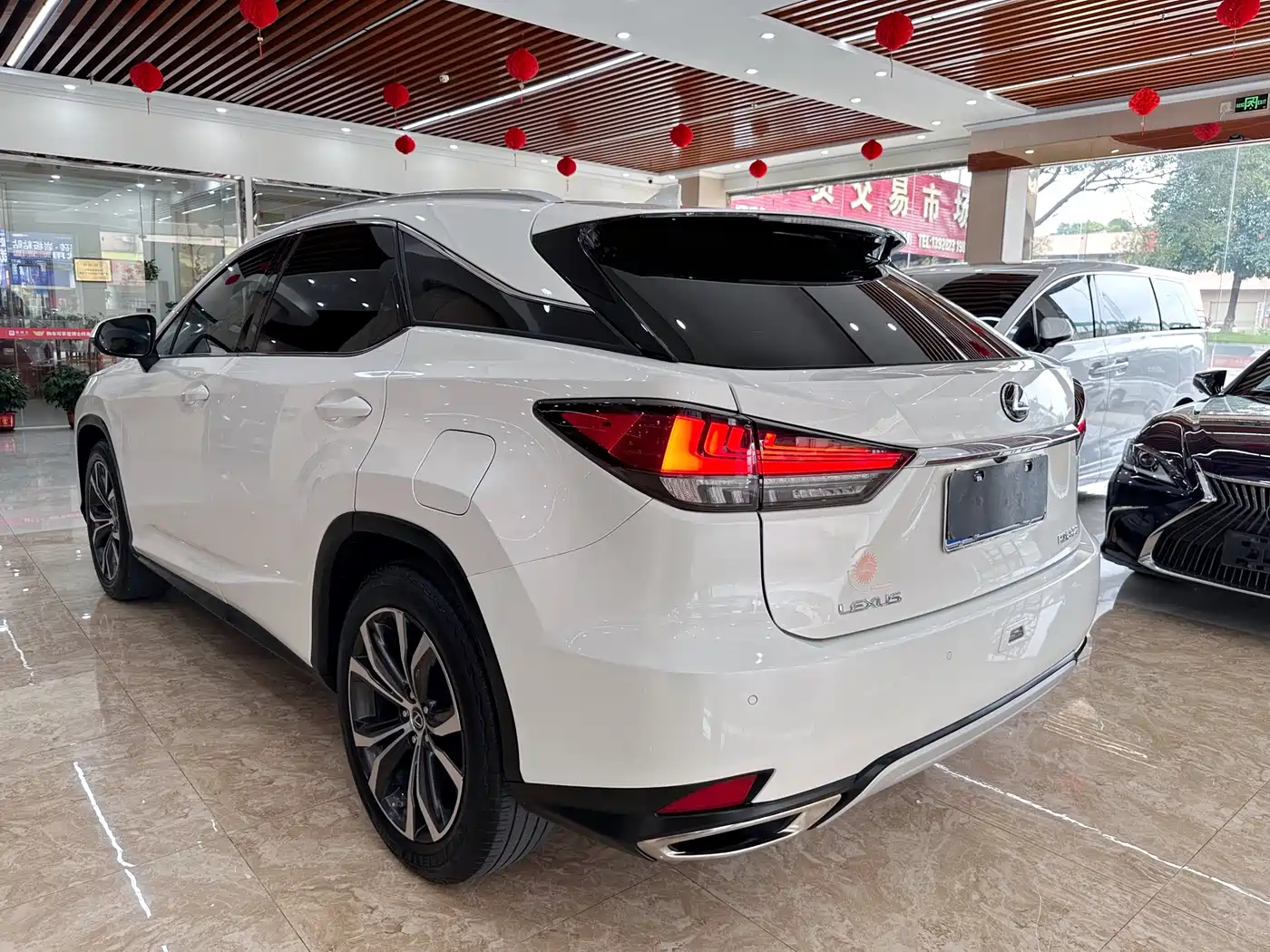 Lexus RX 2020 Facelift 300 AWD Elegance Edition фото 6