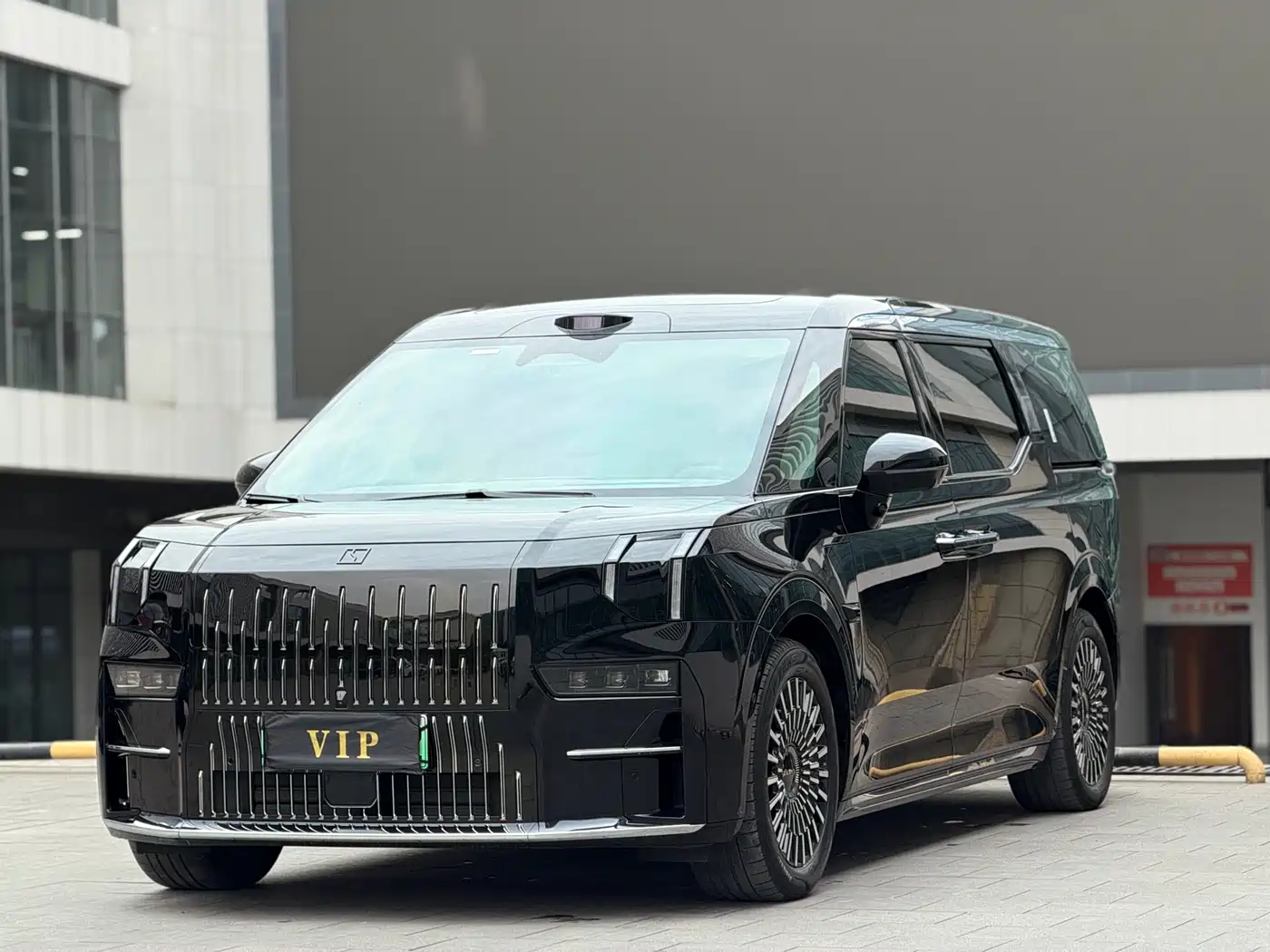 ZEEKR EXTREME KRYPTON 009