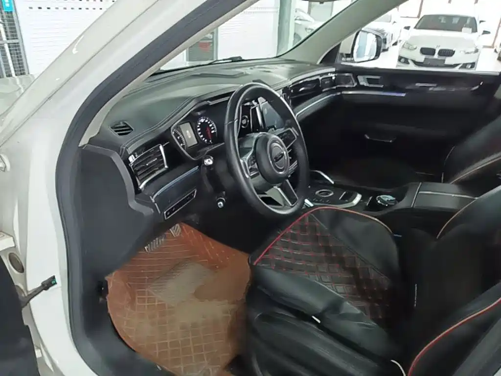 Zotye T800 2019 2018 2.0T Automatic Premium Smart Connection 7-seater