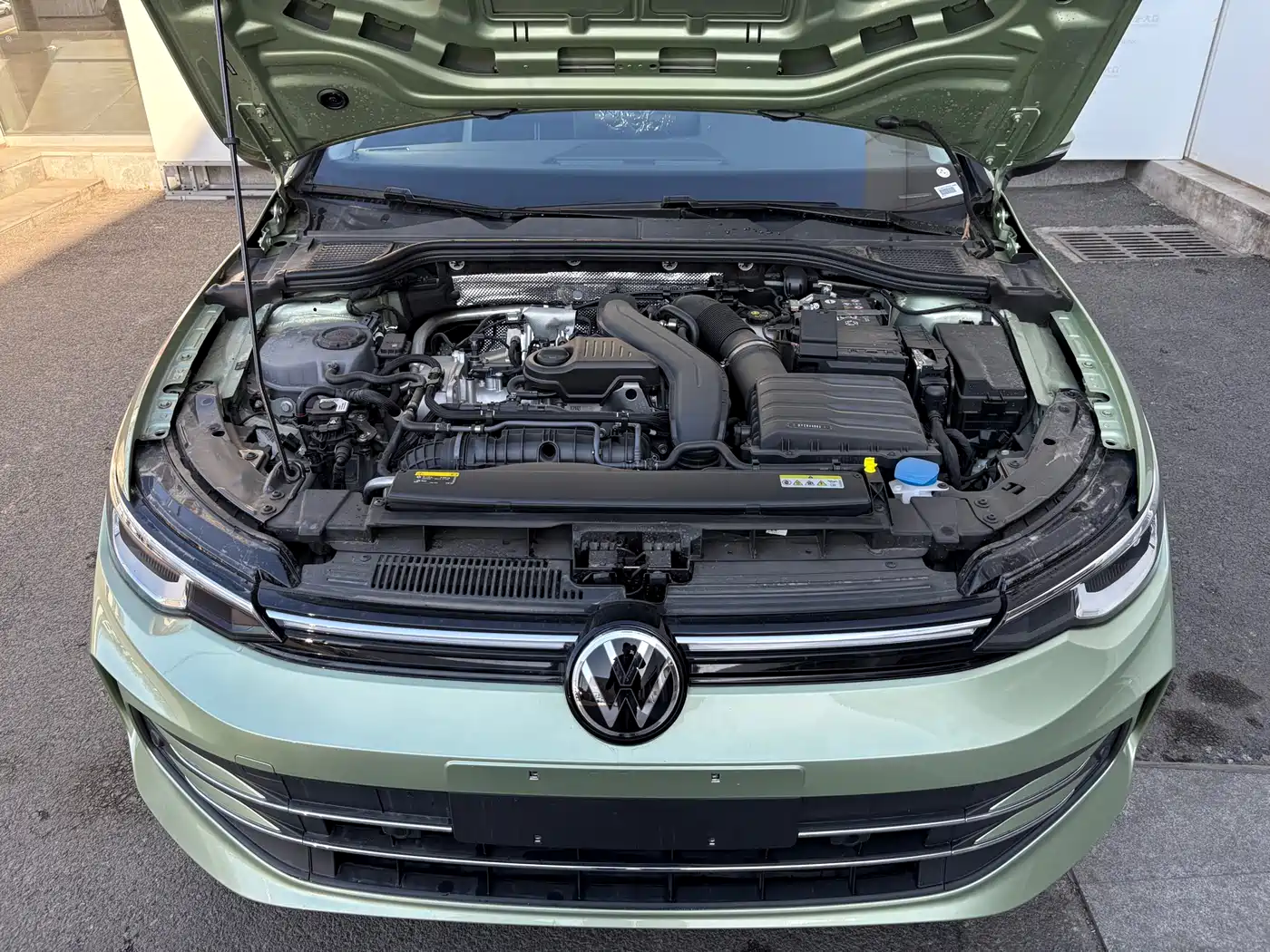 Volkswagen Golf 2025 300TSI Pro фото 4