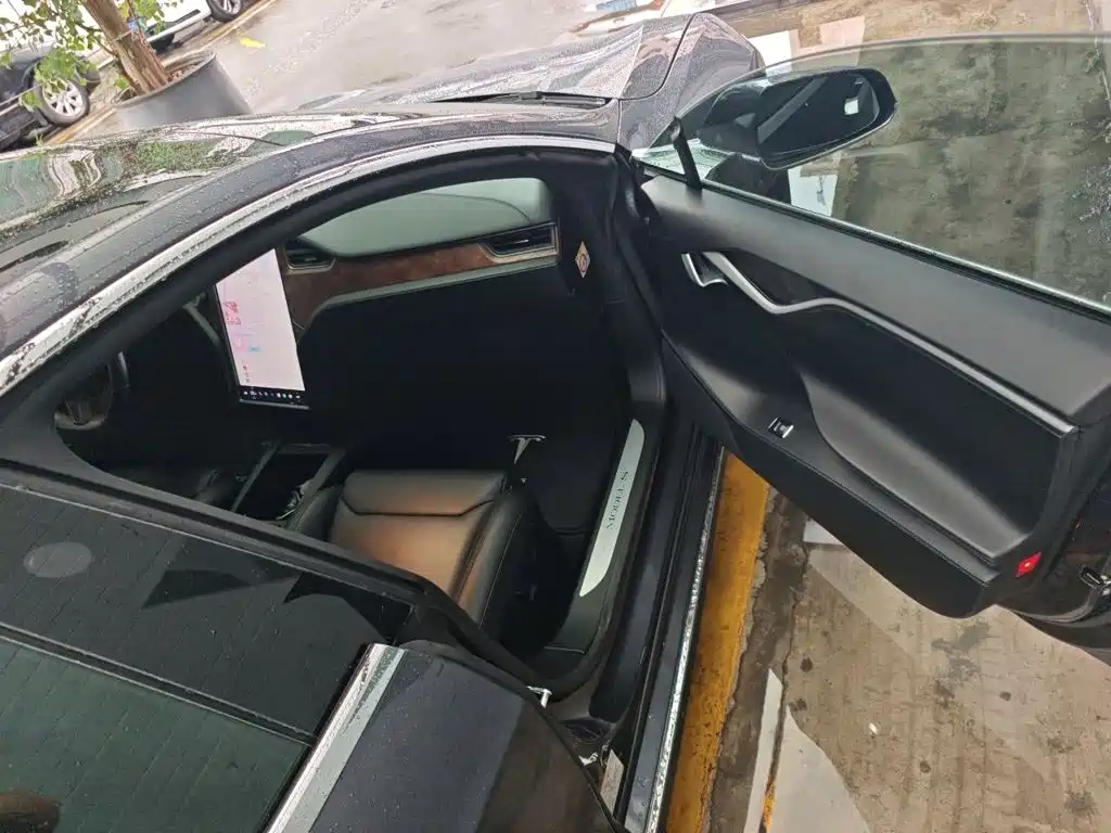 Фото 20 - Tesla Model S