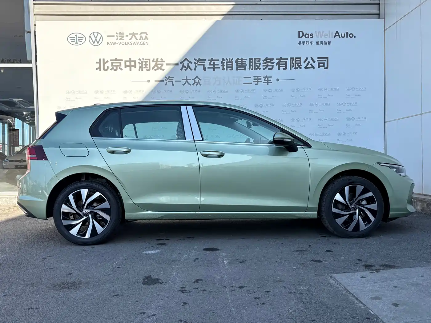 Volkswagen Golf 2025 300TSI Pro фото 6