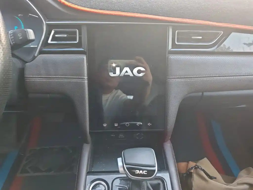 JAC JAC J7 2020 2020 1.5T CVT Surpass Type