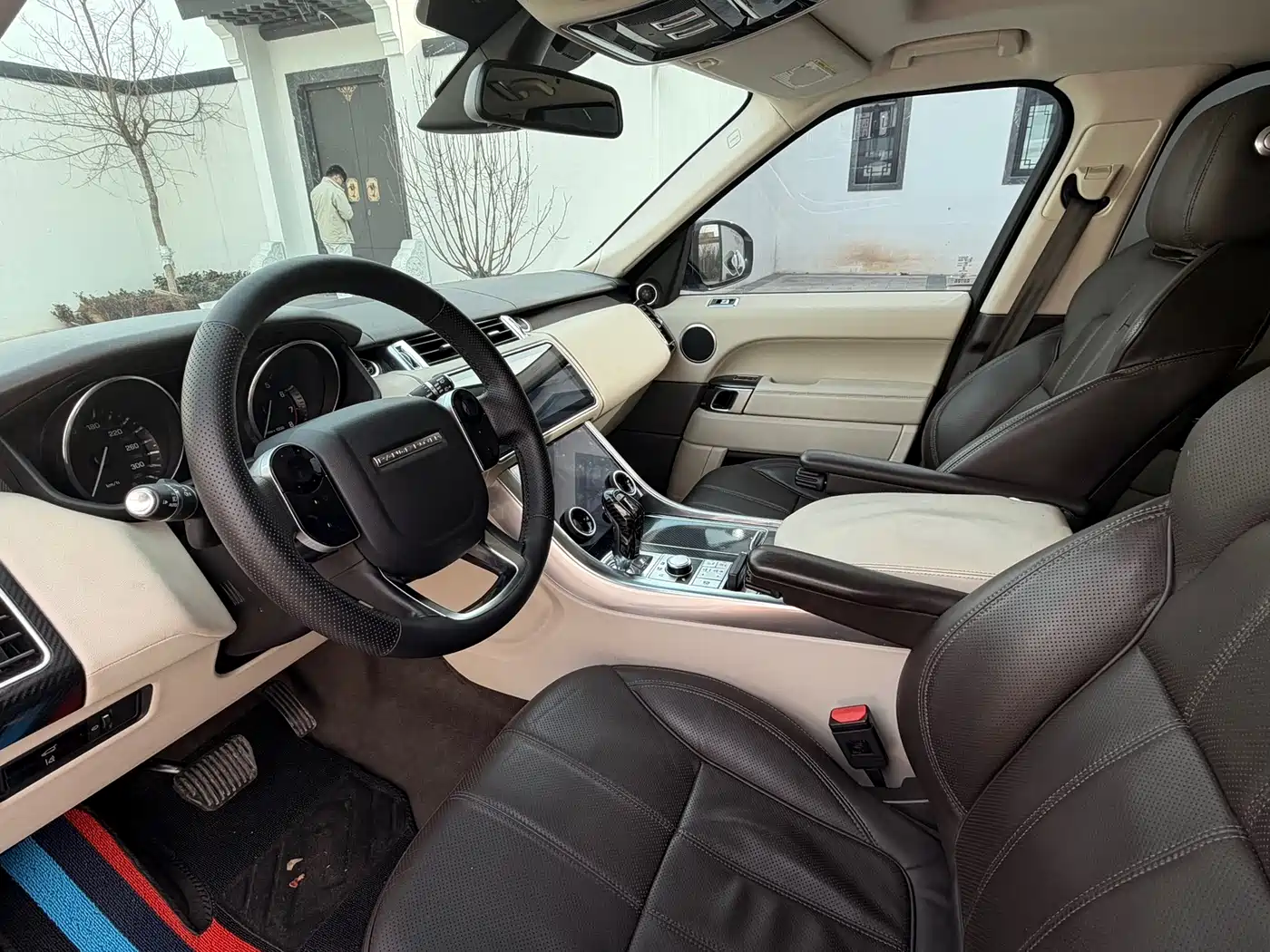 Land Rover Range Rover Sport 2015 3.0 SC V6 HSE DYNAMIC фото 4