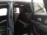 Photo 7 - Rolls-Royce Cullinan