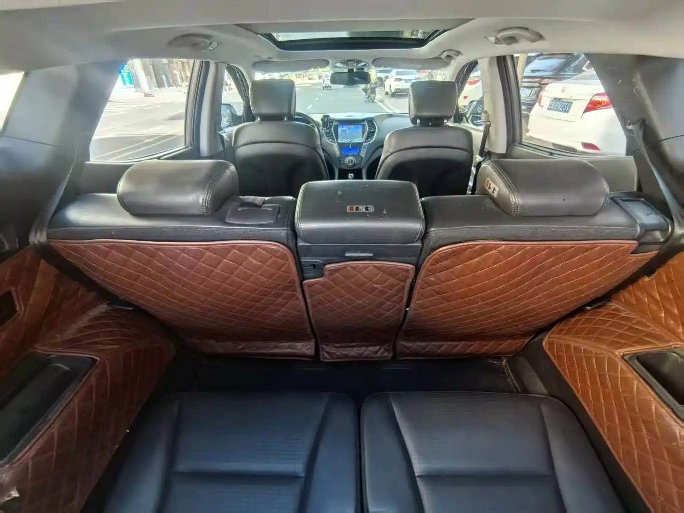 Hyundai Santa Fe 2013 2013 Facelift 2.4L Automatic 4WD Premium