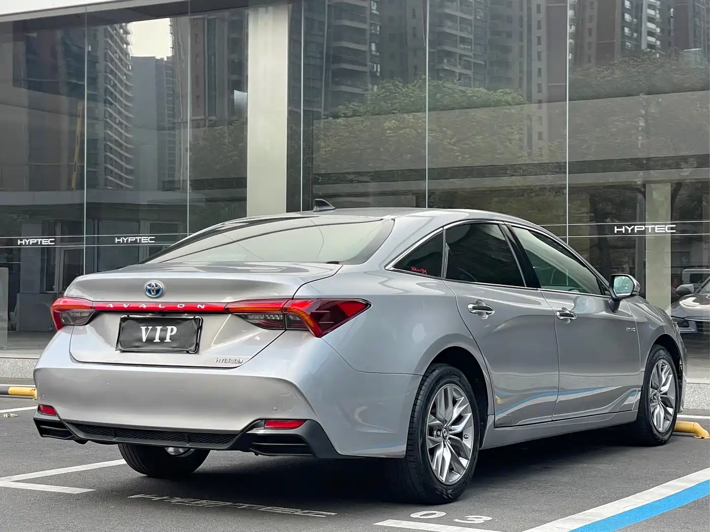 Toyota Avalon 2019 Hybrid 2.5L Luxury Edition China VI фото 11