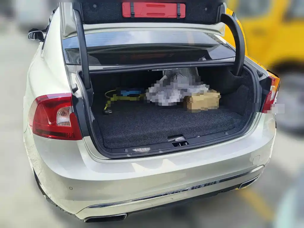 Volvo S60 Plug-in Hybrid 2016 2015 S60L E-Drive Hybrid T6 Intelligent Edition