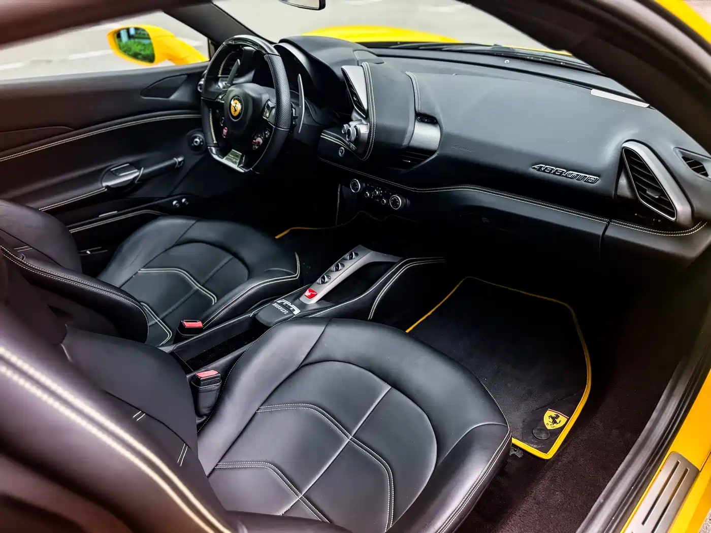 Ferrari 488 2015 488 GTB фото 15