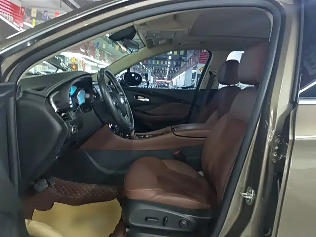 Buick Envision Plus 2017 20T FWD Elite фото 15