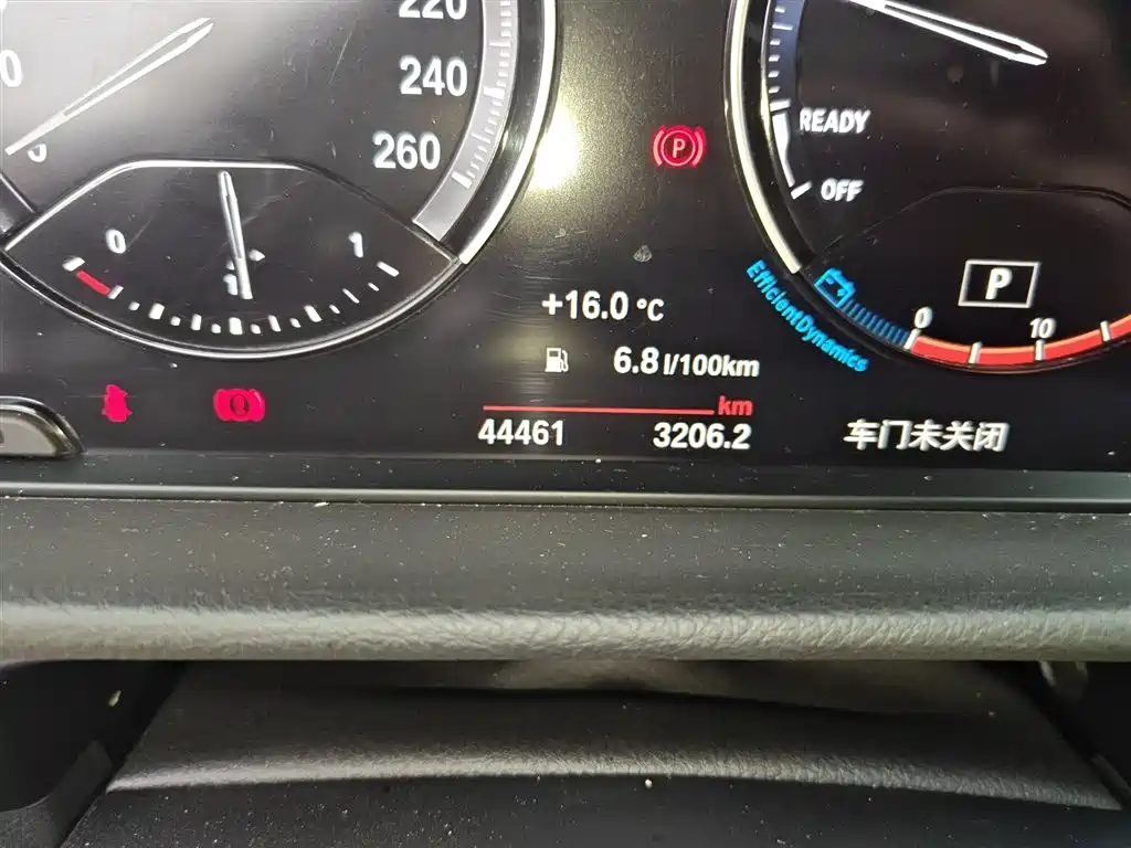 BMW 1 Series 2022 120i M Sport Shadow Edition фото 7