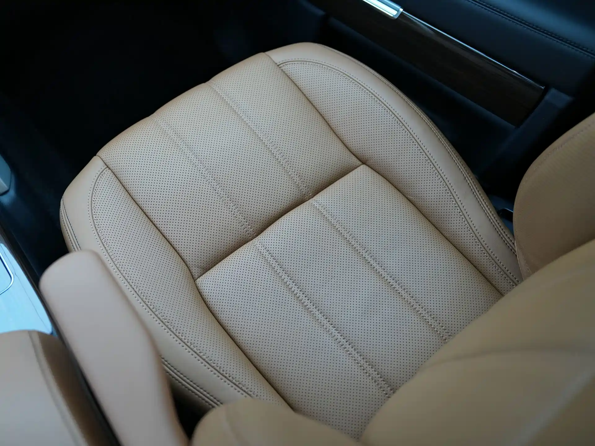 Фото 27 - Land Rover Range Rover