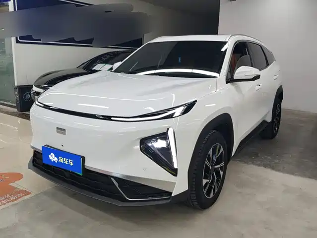 Geely Galaxy L7 EM-i 115km, увеличенный запас хода