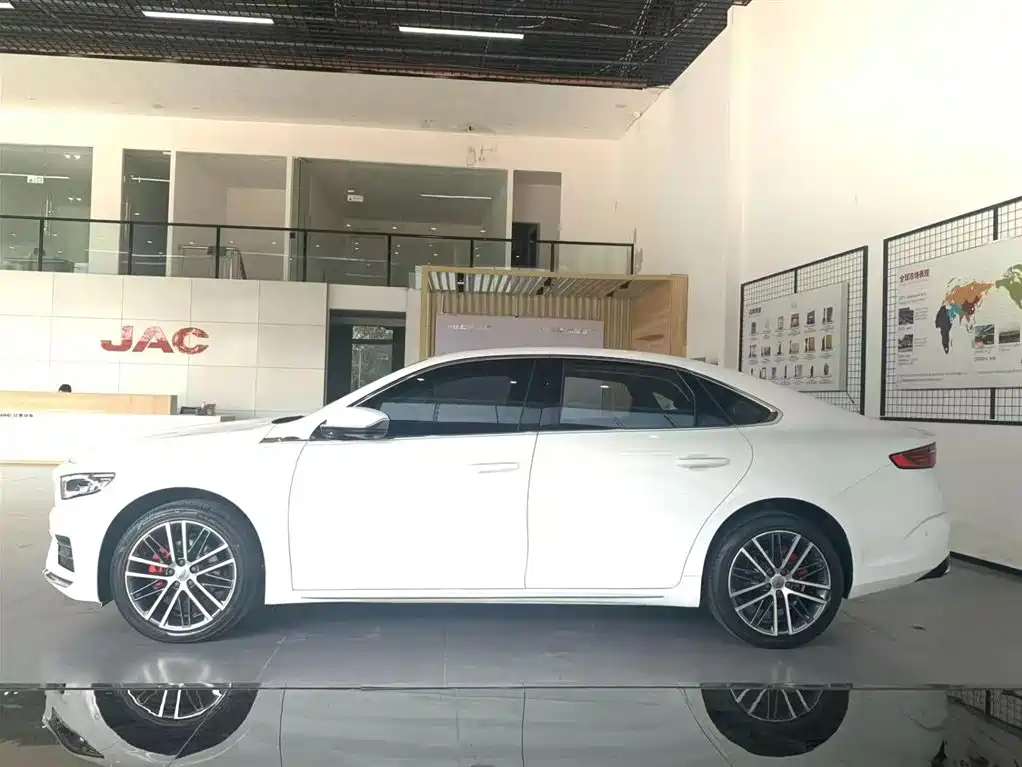 GEELY AUTOMOBILE XINGRUI