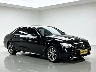 Mercedes-Benz E