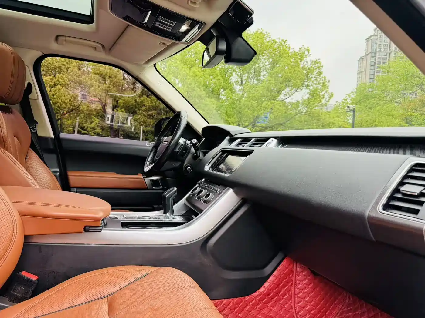 Land Rover Range Rover Sport 2016 Model 3.0 SC V6 HSE DYNAMIC фото 10
