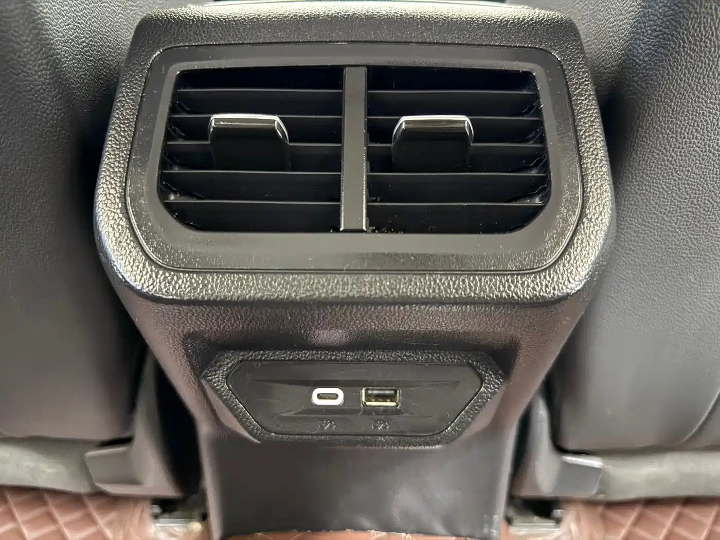Volkswagen Lavida 2023 Model 280TSI DSG Starlight Eternal Edition фото 19