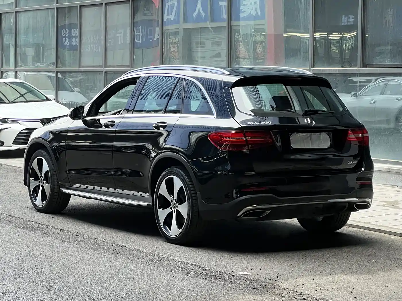 Mercedes-Benz GLC 2018 Facelift GLC 300 4MATIC Dynamic фото 4