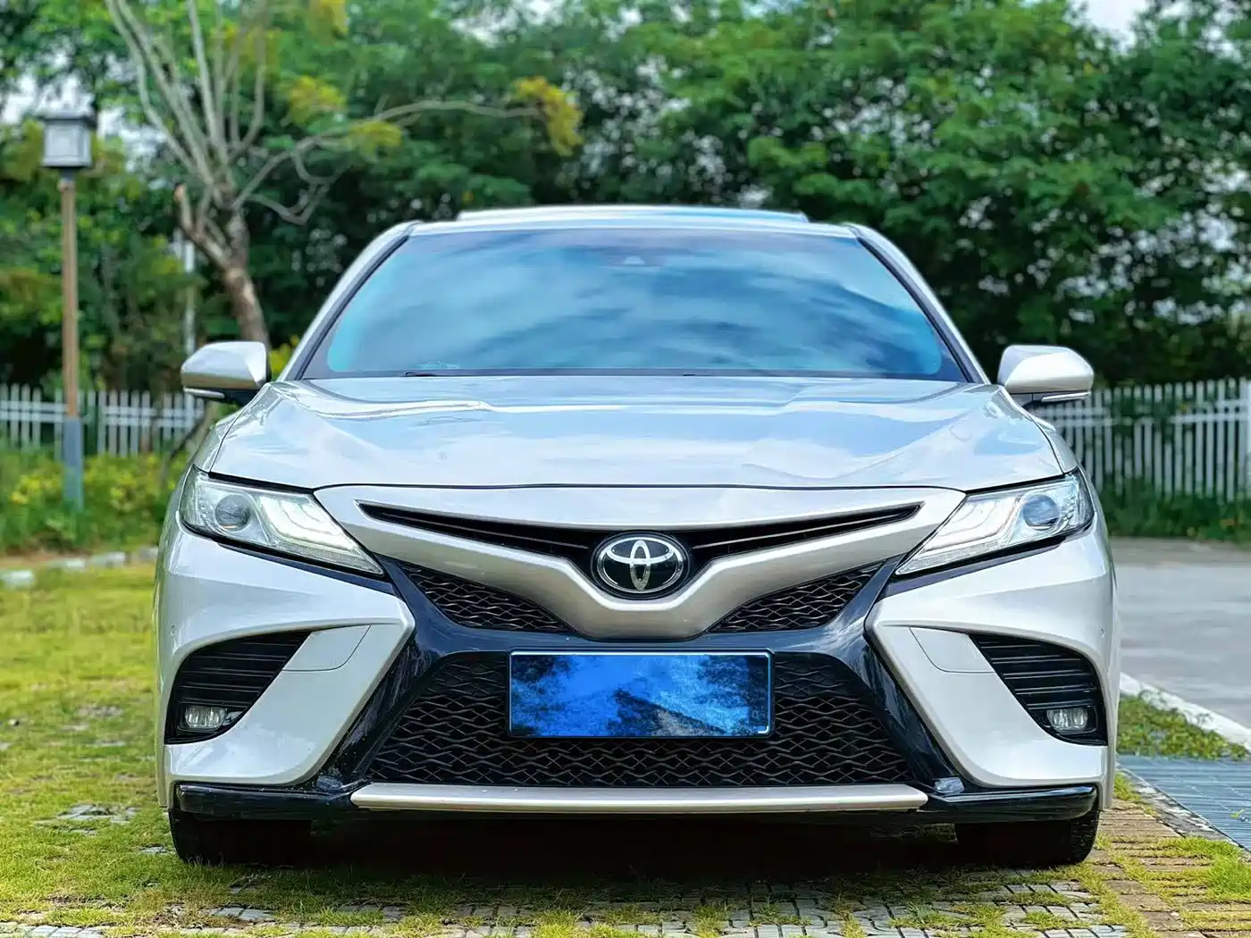 Photo 1 - Toyota Camry
