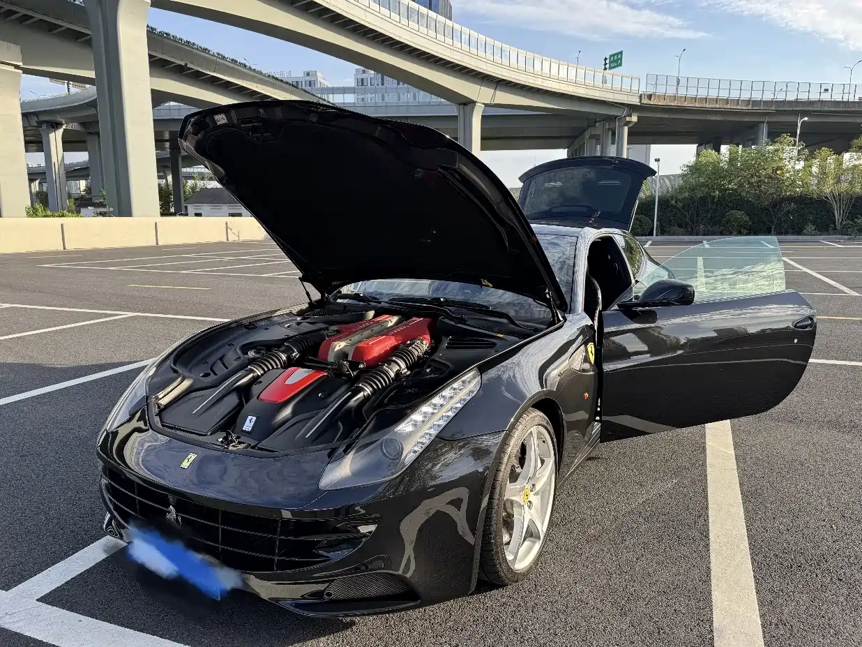 Ferrari FF 2015 2012 6.3L V12