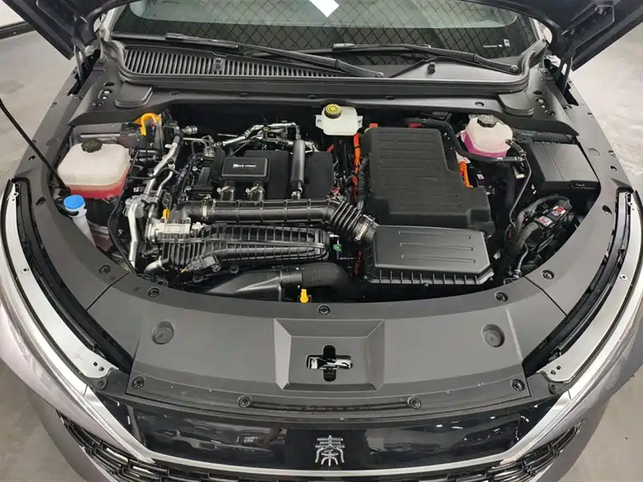 BYD Qin L 2025 DM-i Smart Drive Edition 80KM Leading фото 10